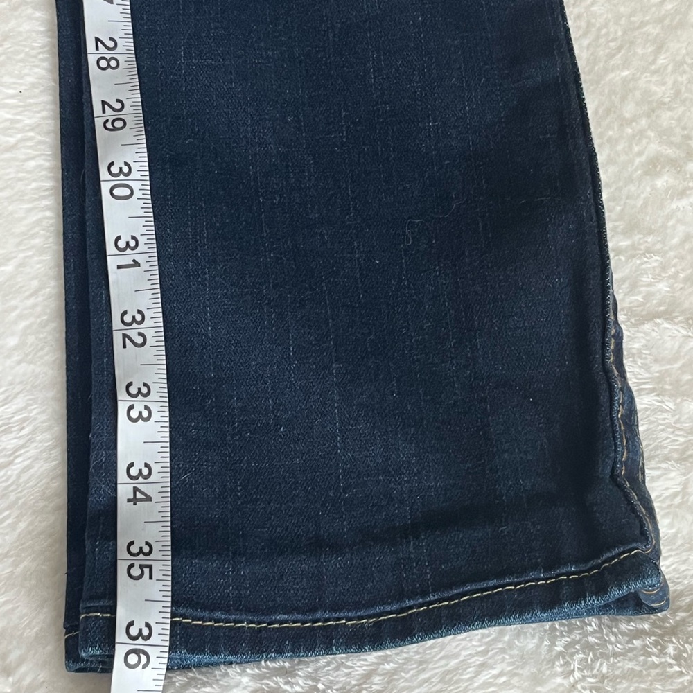 TRUE RELIGION Blue Jeans Women’s Straining Leg Sz 27 - Picture 11 of 12